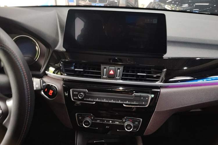 Used BMW X1 2021 Restyled sDrive25Li Leading Edition Audio And AC Panel