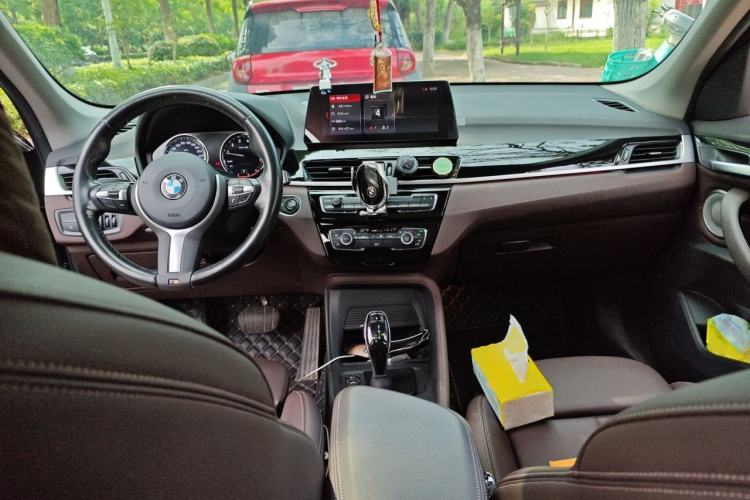 Used BMW X1 2021 sDrive25Li Leading Model Center Console