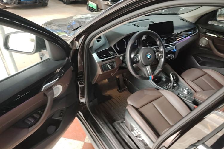 Used BMW X1 2021 Restyled sDrive25Li Leading Edition Driver Seat