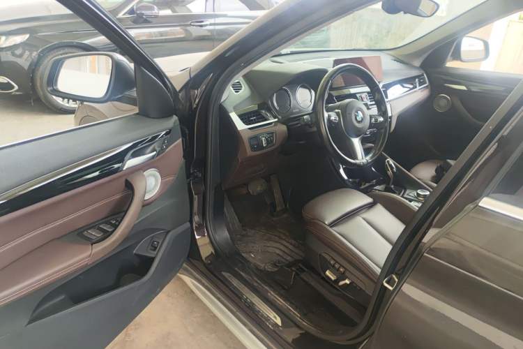 Used BMW X1 2021 Restyled sDrive20Li Premium Edition Driver Seat