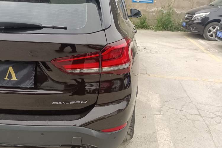 Used BMW X1 2021 Restyled sDrive25Li Leading Edition Exterior 3