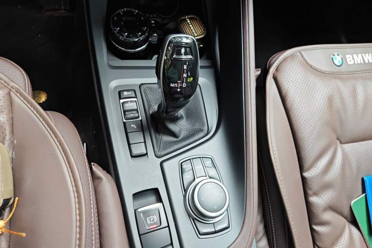 Used BMW X1 2021 sDrive25Li Leading Model Gear Lever