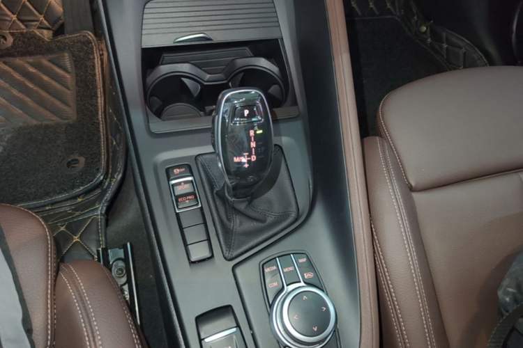 Used BMW X1 2021 sDrive25Li Leading Model Gear Lever