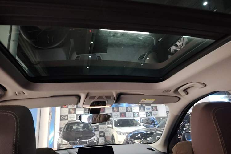 Used BMW X1 2021 Restyled sDrive25Li Leading Edition Headliner