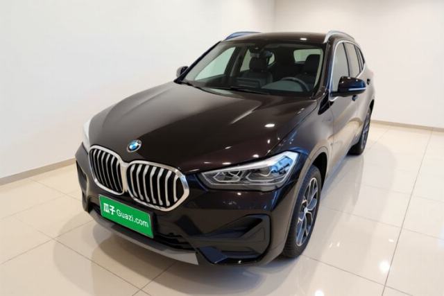 Ojetý BMW X1 2021 Restyled sDrive25Li Leading Edition