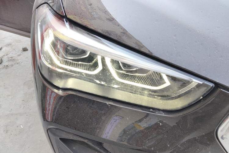 Used BMW X1 2021 sDrive20Li Fashion Model Right Front Headlight