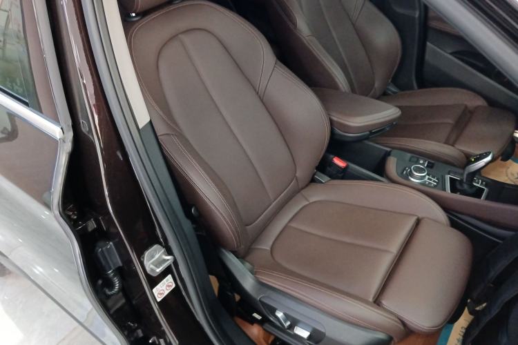 Used BMW X1 2021 sDrive25Li Leading Model Right Front Seat