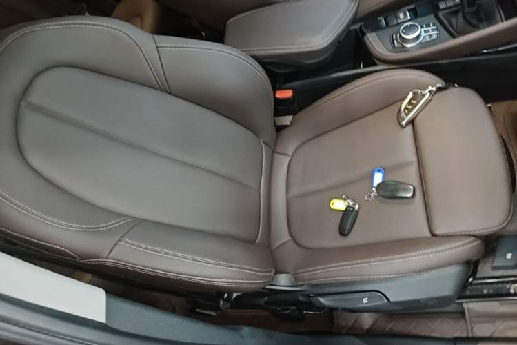 Used BMW X1 2021 sDrive20Li Premium Edition Right Front Seat