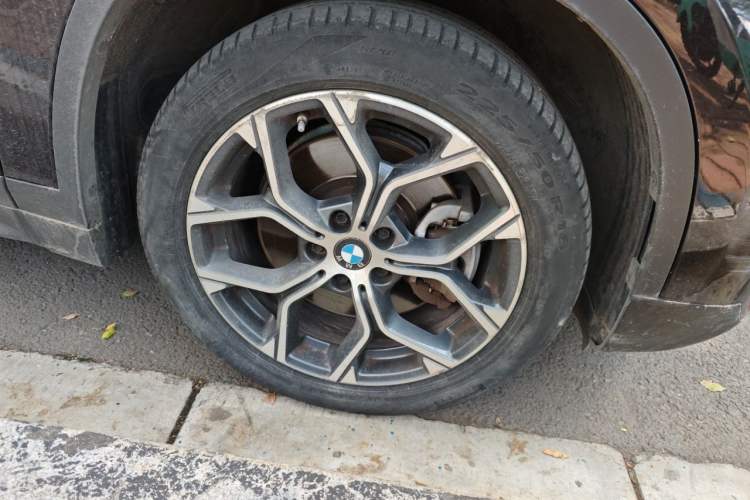 Used BMW X1 2021 sDrive25Li Leading Model Right Front Wheel Hub