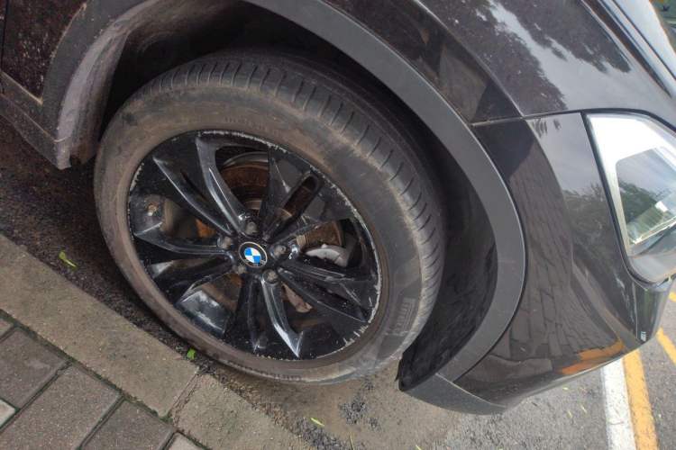 Used BMW X1 2021 sDrive20Li Fashion Model Right Front Wheel Hub