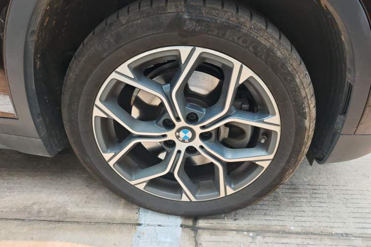 Used BMW X1 2021 sDrive25Li Leading Model Right Front Wheel Hub