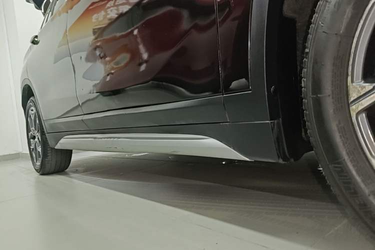 Used BMW X1 2021 sDrive20Li Premium Edition Right Side Sill