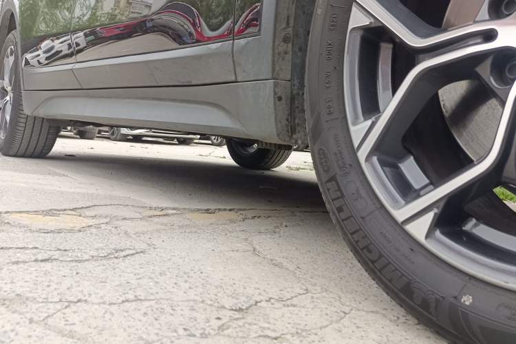 Used BMW X1 2021 Restyled sDrive25Li Leading Edition Right Side Sill