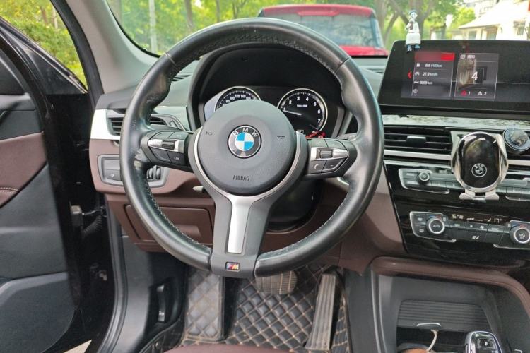 Used BMW X1 2021 sDrive25Li Leading Model Steering Wheel
