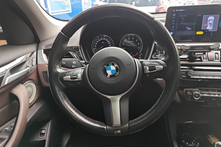 Used BMW X1 2021 sDrive25Li Leading Model Steering Wheel