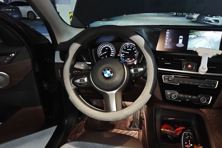 Used BMW X1 2021 sDrive25Li Leading Model Steering Wheel