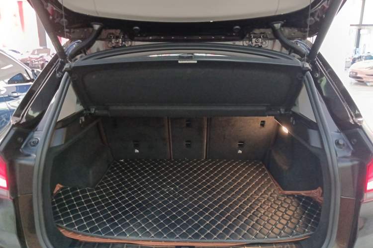 Used BMW X1 2021 sDrive25Li Leading Model Trunk
