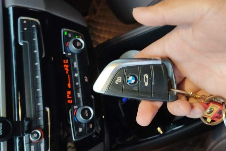 Used BMW X1 2021 sDrive20Li Premium Edition Vehicle Key