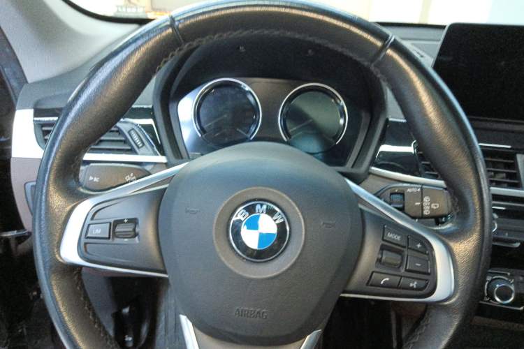 Used BMW X1 2021 sDrive20Li Fashion Model Steering Wheel