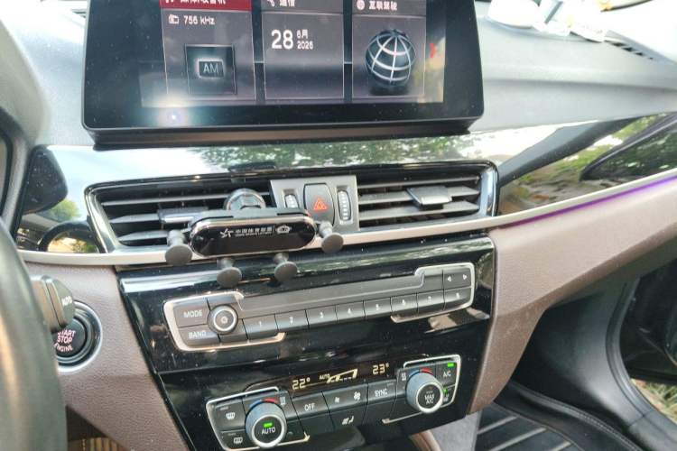 Used BMW X1 2021 Restyled sDrive25Li Leading Edition Audio And AC Panel