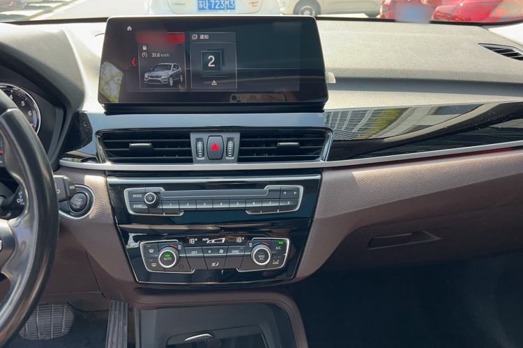 Used BMW X1 2021 Restyled sDrive25Li Leading Edition Audio And AC Panel