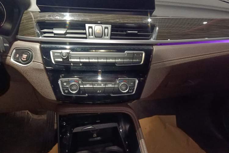 Used BMW X1 2021 Revised xDrive25Li Premium Edition Audio And AC Panel