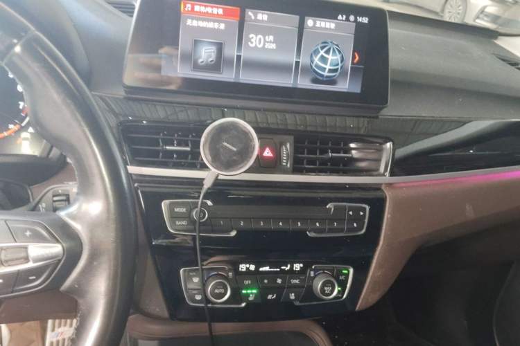 Used BMW X1 2021 Restyled sDrive25Li Leading Edition Audio And AC Panel
