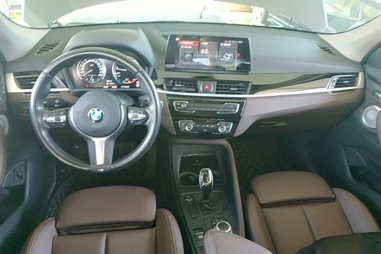 Used BMW X1 2021 Restyled sDrive25Li Leading Edition Center Console