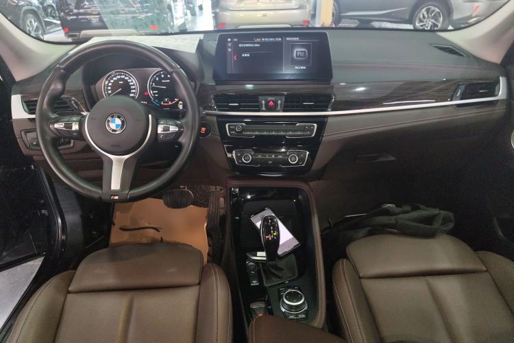Used BMW X1 2021 Revised xDrive25Li Premium Edition Center Console