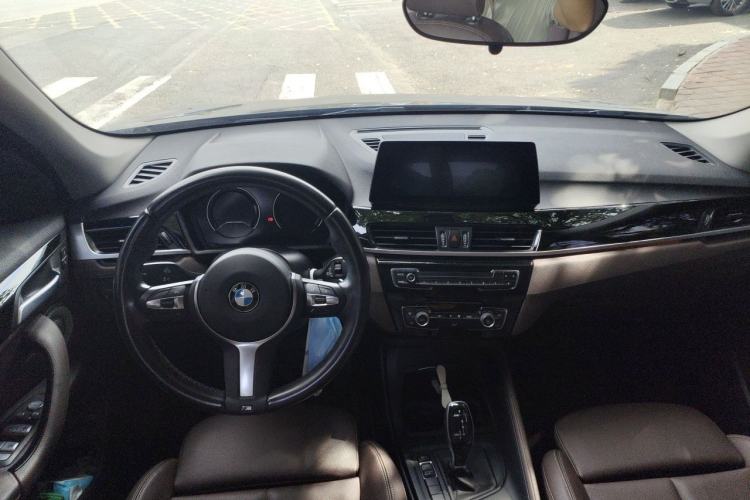 Used BMW X1 2021 sDrive25Li Leading Model Center Console