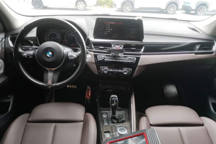 Used BMW X1 2021 Restyled sDrive25Li Leading Edition Center Console