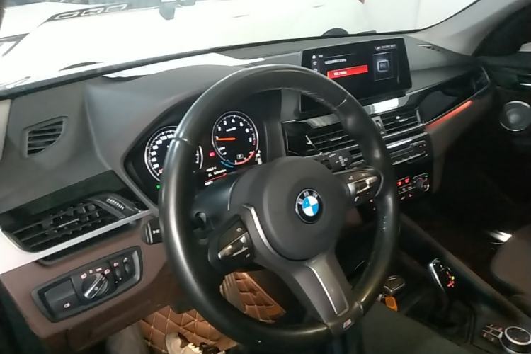Used BMW X1 2021 sDrive25Li Leading Model Center Console