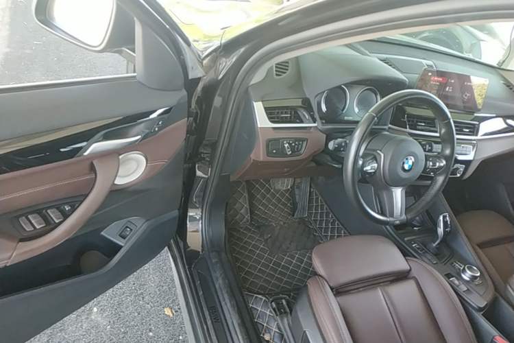 Used BMW X1 2021 Restyled sDrive25Li Leading Edition Driver Seat