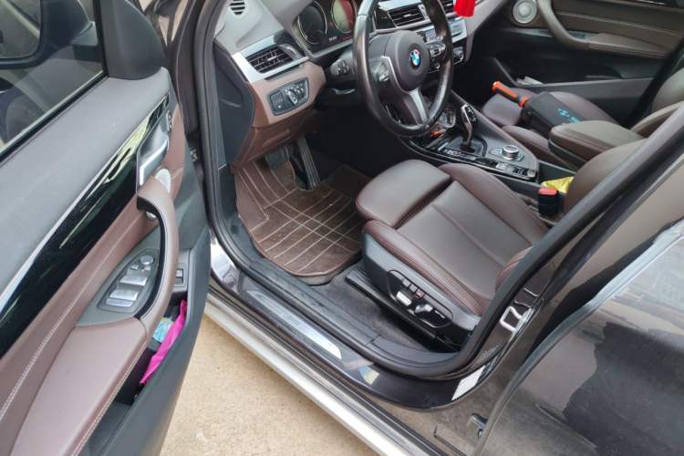 Used BMW X1 2021 sDrive20Li Premium Edition Driver Seat