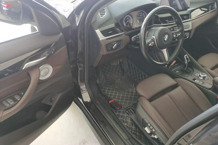 Used BMW X1 2021 Restyled sDrive25Li Leading Edition Driver Seat