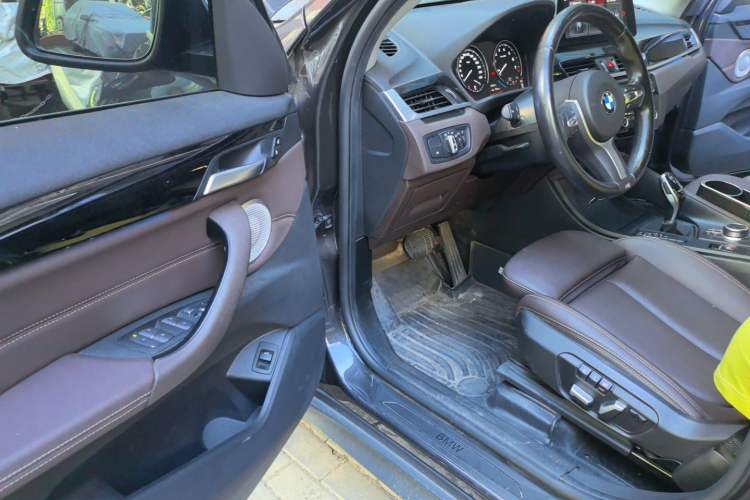 Used BMW X1 2021 Restyled sDrive25Li Leading Edition Driver Seat