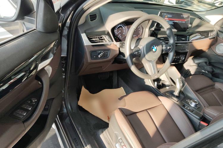 Used BMW X1 2021 Restyled sDrive25Li Leading Edition Driver Seat