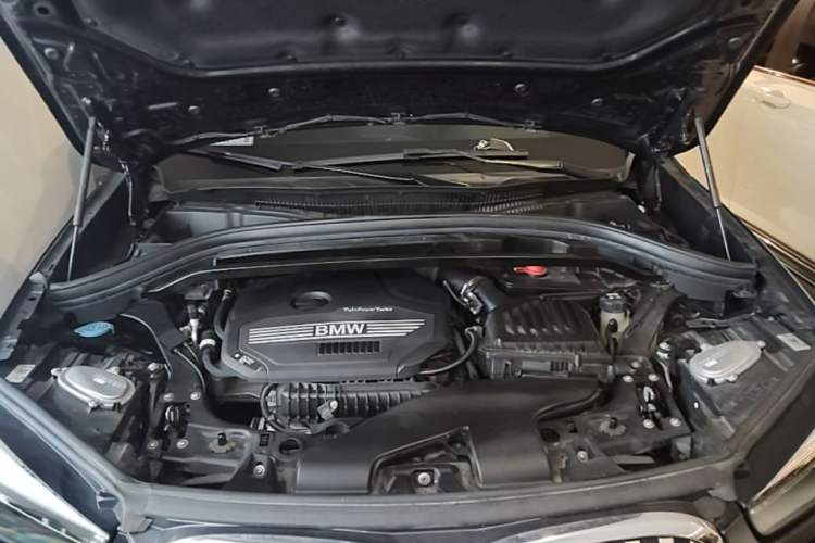 Used BMW X1 2021 sDrive20Li Fashion Model Engine Bay