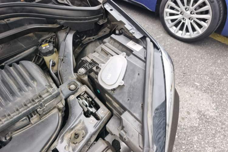 Used BMW X1 2021 Revised xDrive25Li Premium Edition Engine Bay Left