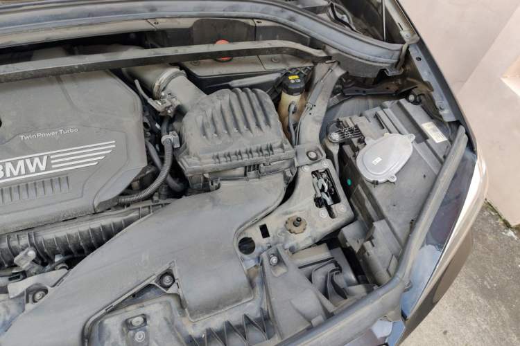 Used BMW X1 2021 sDrive20Li Premium Edition Engine Bay Left