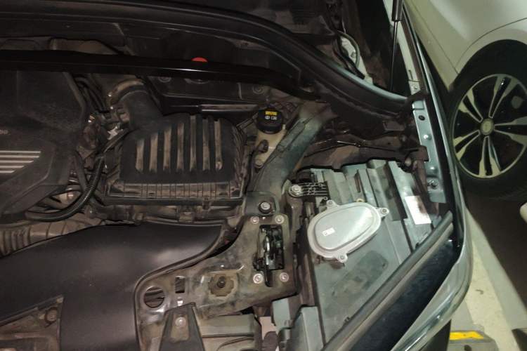 Used BMW X1 2021 sDrive25Li Leading Model Engine Bay Left