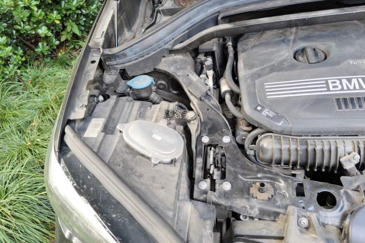 Used BMW X1 2021 Restyled sDrive25Li Leading Edition Engine Bay Right