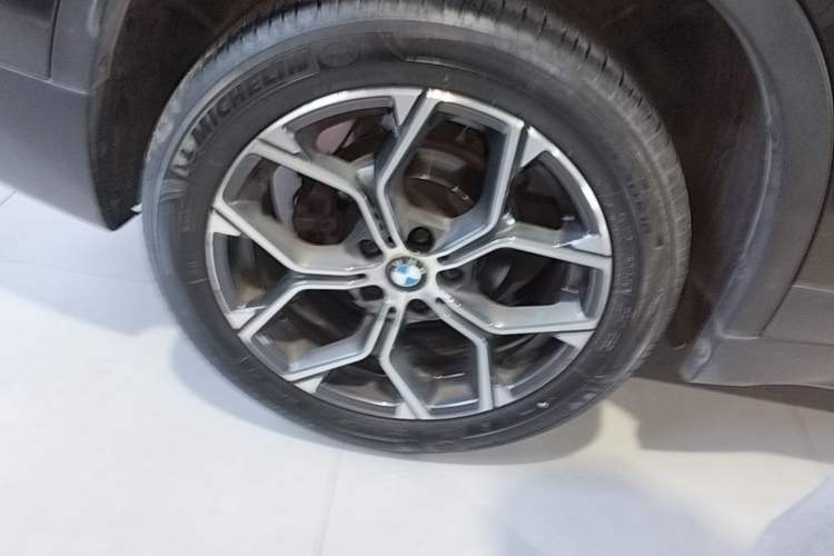 Used BMW X1 2021 Restyled sDrive25Li Leading Edition Exterior 2