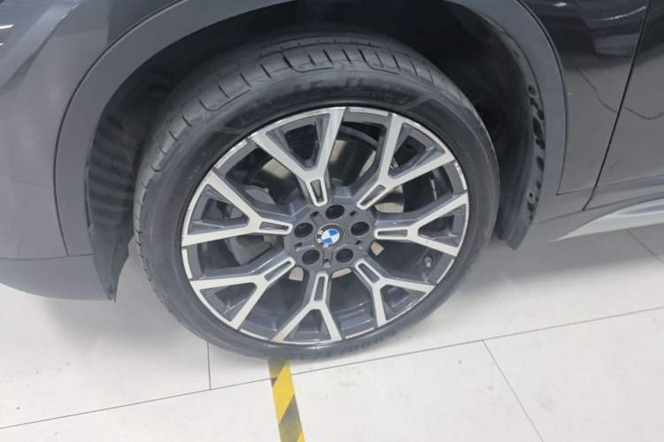 Used BMW X1 2021 xDrive25Li Luxury Model Exterior 4