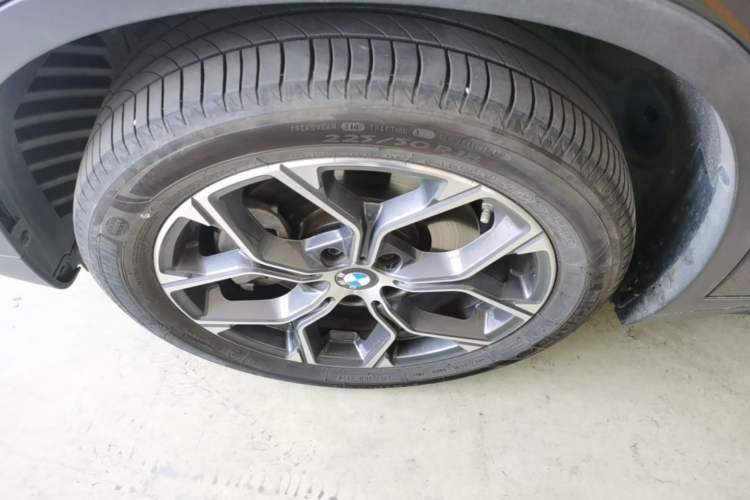Used BMW X1 2021 Restyled sDrive25Li Leading Edition Exterior 4