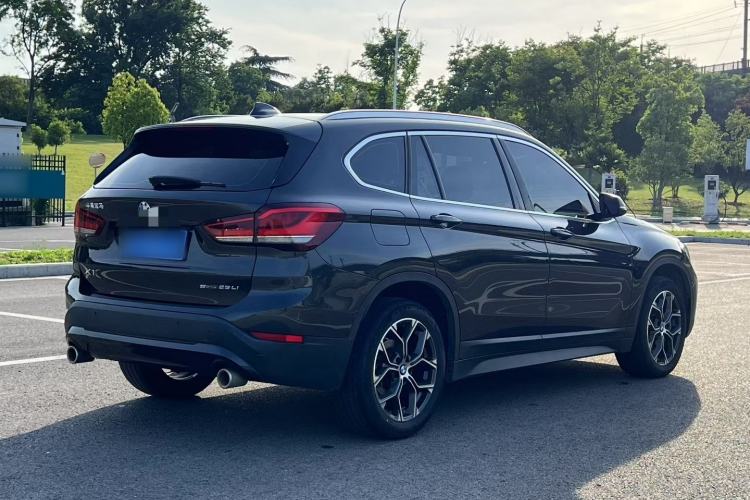 Used BMW X1 2021 Restyled sDrive25Li Leading Edition Exterior 5