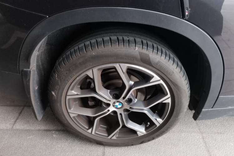 Used BMW X1 2021 Restyled sDrive25Li Leading Edition Exterior 5