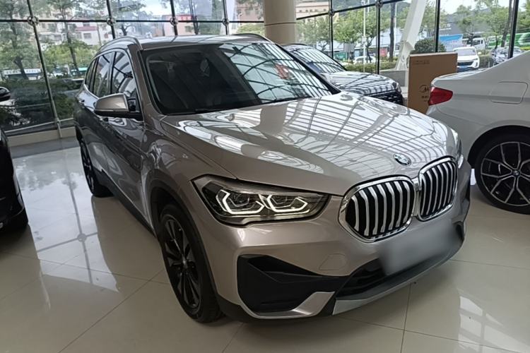 Used BMW X1 2021 Restyled sDrive20Li Fashion Version Front Right 45 Deg