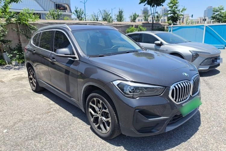Used BMW X1 2021 Restyled sDrive25Li Leading Edition Front Right 45 Deg