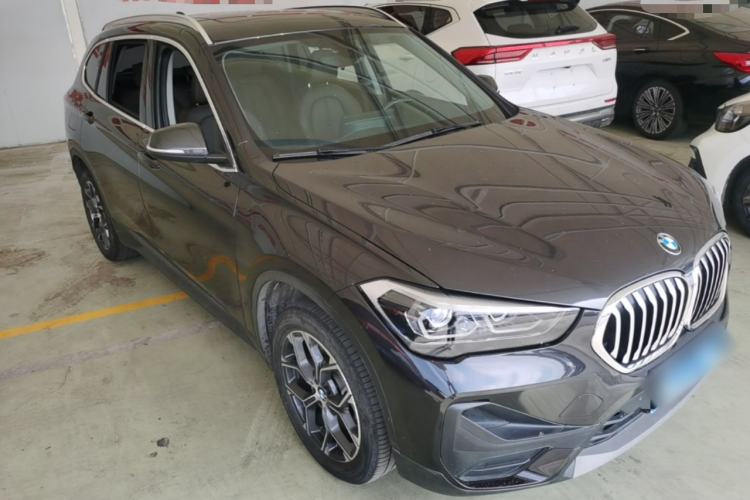 Used BMW X1 2021 Restyled sDrive25Li Leading Edition Front Right 45 Deg